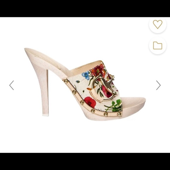 Gucci Shoes - 🔥Gucci Heels , Great condition